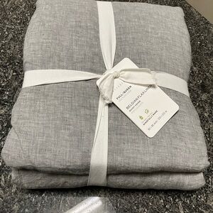 Pottery Barn Queen Duvet